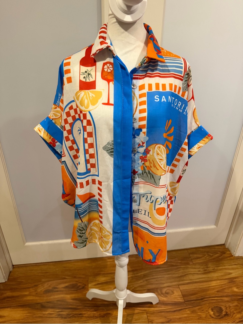 Hera Collection Blue, Orange, White Graphic Button-Up Shirt